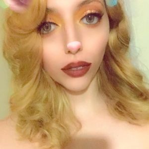 Meet your Posher, Victoria